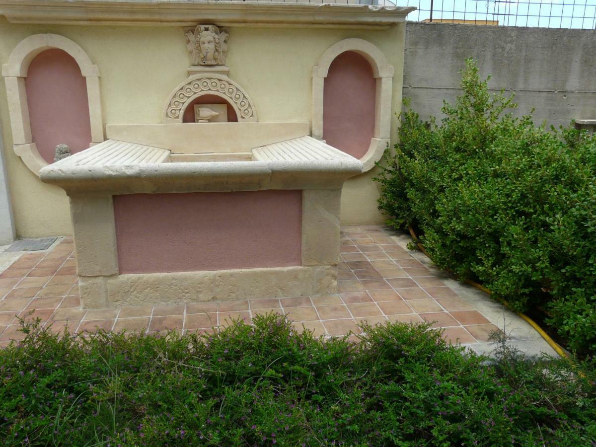 Villa Yucca Avola Exterior photo